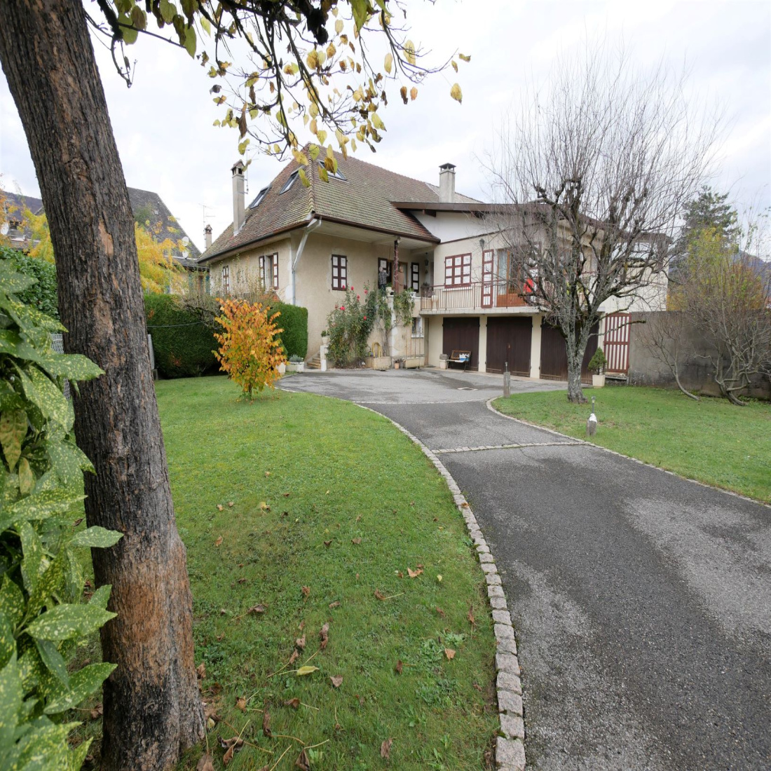 vente À SAINT JORIOZ MAISON ATYPIQUE A VOIR ABSOLUMENT Valmont